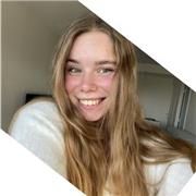 Je donne des cours particuliers dans les matières scientifiques et prendrai plaisir à enseigner à votre enfant :)